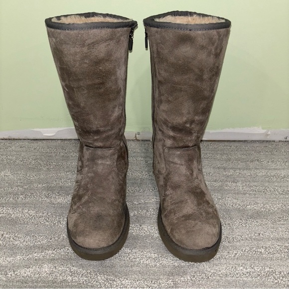 Ugg Australia Gray Sumner Boots Full Zip Size 7 S/N 1005375 - Picture 3 of 9